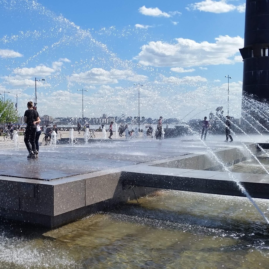 Петербуржцы ждут максимальную жару 5 августа